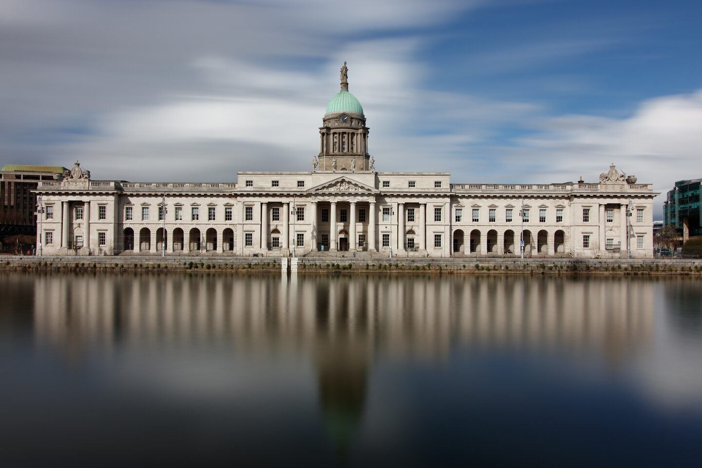 Irlandzki rząd ogłasza ustawowe dochodzenie w sprawie wykorzystywania seksualnego dzieci w szkołach prowadzonych przez zakony